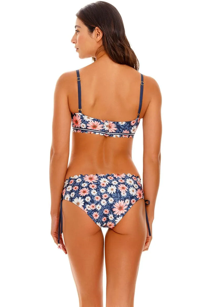 Lauren Ross Top 11096