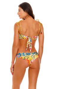 Daicy Vita Top 10976